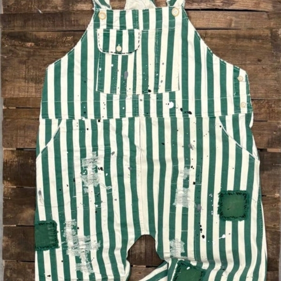 Jaded Gypsy - Picture 2 of 3